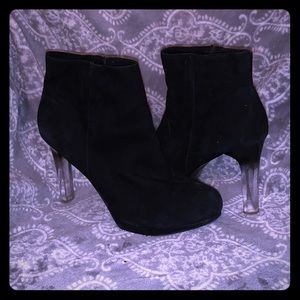 Black Ombré Heeled Booties! 🖤